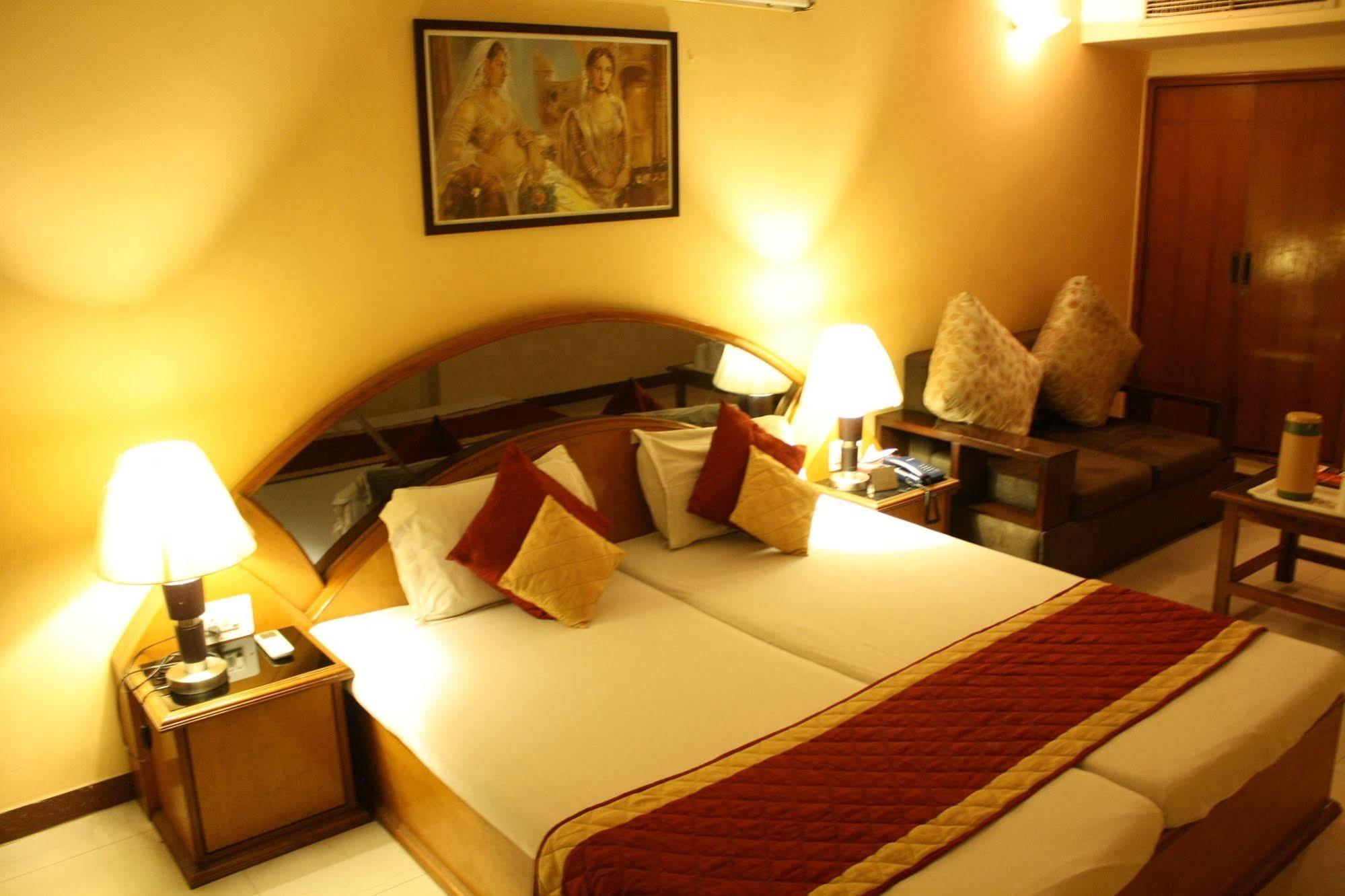 Hotel Shalimar Divisione di Divisione di Jaipur Esterno foto