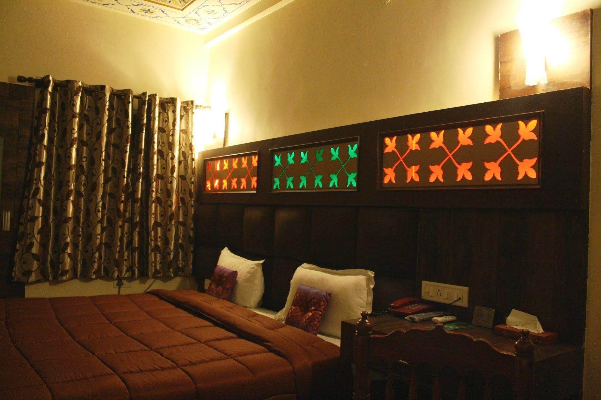 Hotel Shalimar Divisione di Divisione di Jaipur Esterno foto