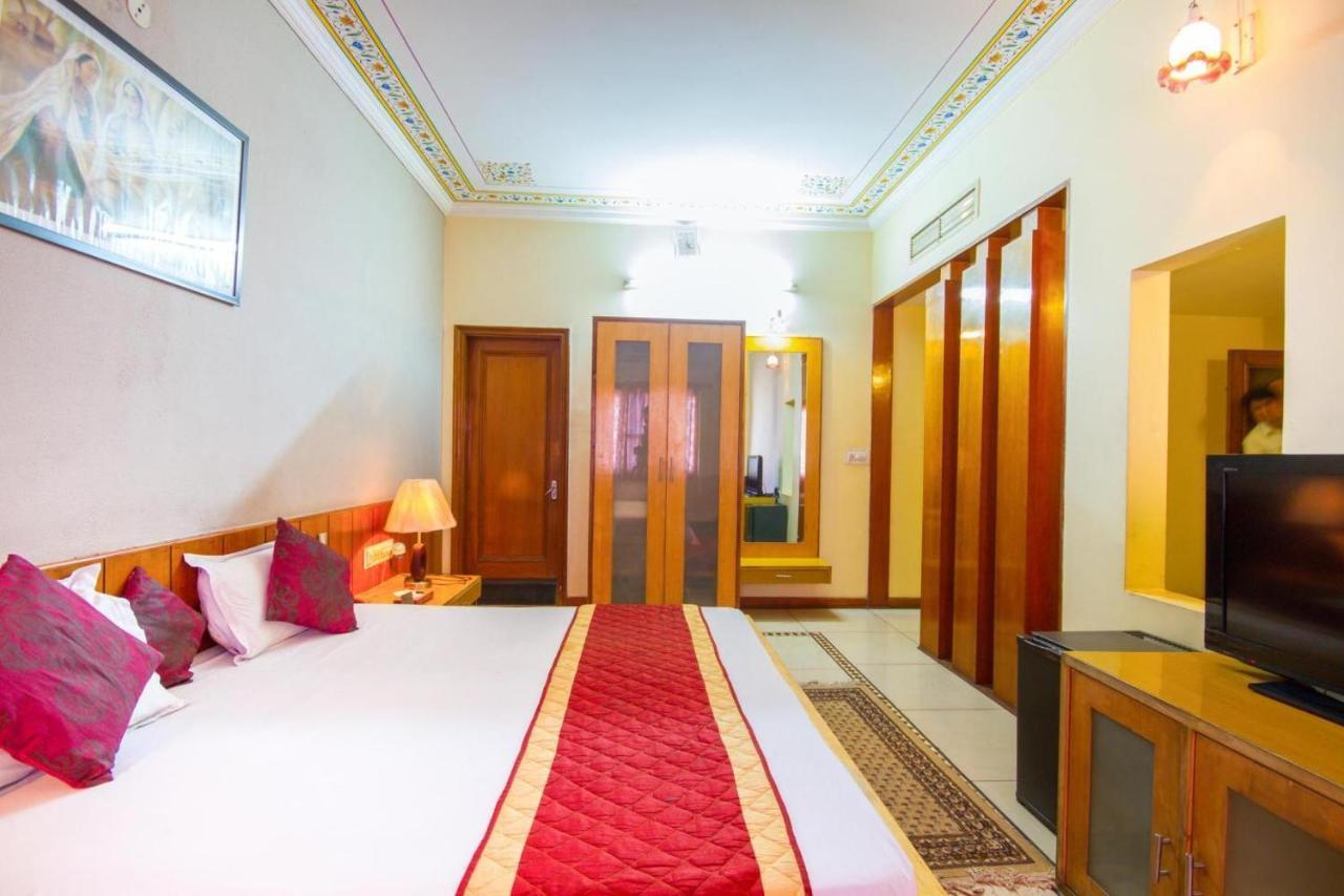 Hotel Shalimar Divisione di Divisione di Jaipur Esterno foto