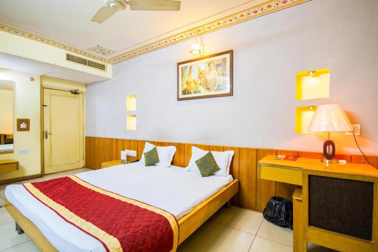 Hotel Shalimar Divisione di Divisione di Jaipur Esterno foto